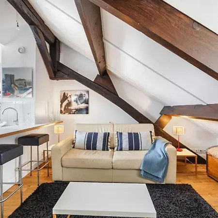 On The Rooftops Of - Marais