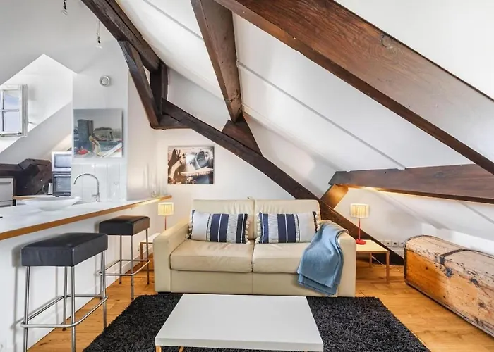 On The Rooftops Of - Marais